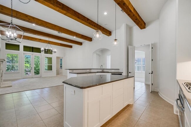 Foto del edificio - 2617 University Club Dr