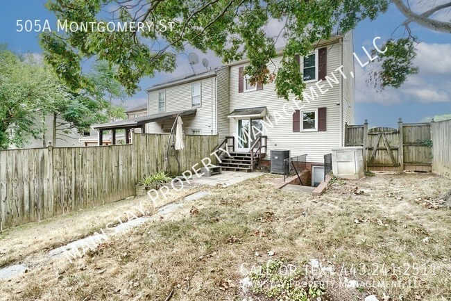 Building Photo - End Unit Renovated 3 Bedroom Townhome W/ F...