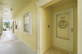 Building Photo - 1600 SE St Lucie Blvd