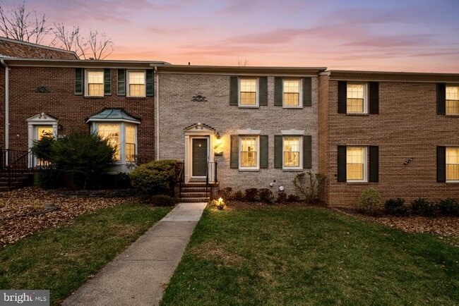 Building Photo - 9518 Hunt Square Ct