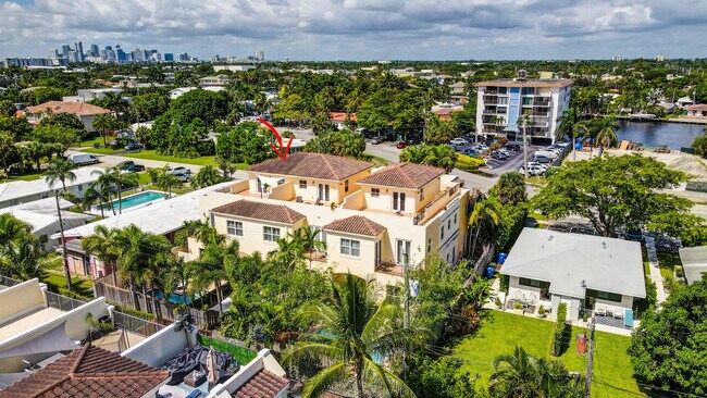 Building Photo - 1840 Coral Ridge Dr