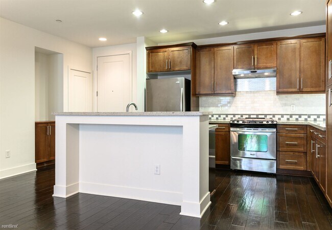 Foto del edificio - 2 br, 2 bath Condo - 2349 Jefferson Street...