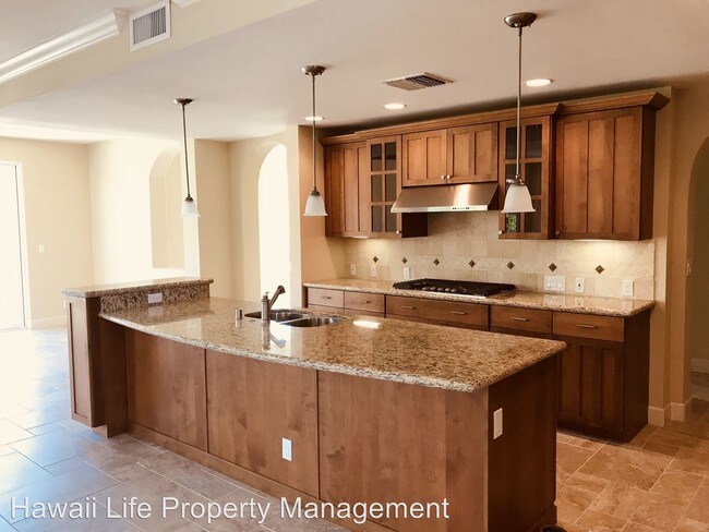 Foto del edificio - 3 br, 3 bath House - 156 Umeke St. #39
