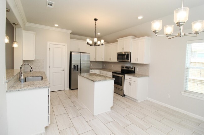 Building Photo - 96 N Hinsdale Ave