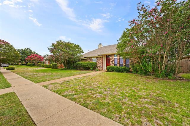 Building Photo - 918 Green Brook Dr