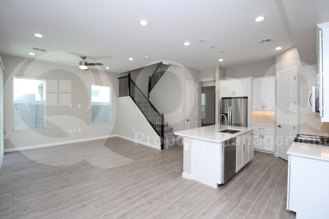 Building Photo - 17042 N 50th Way