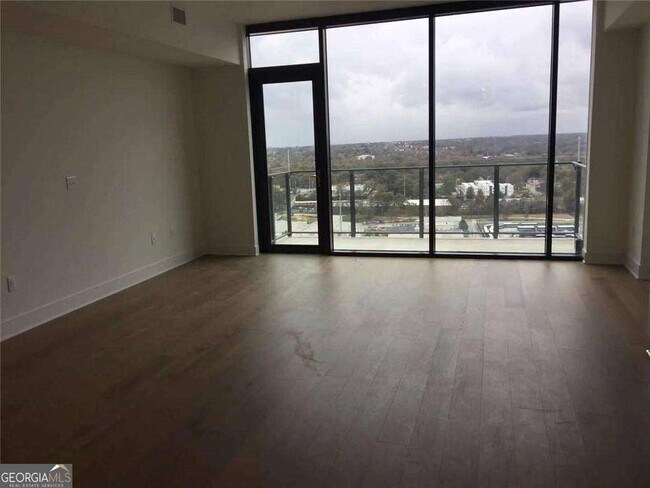 Building Photo - 788 West Marietta St NW