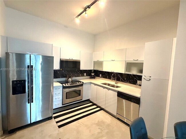 Foto del edificio - 234 NE 3rd St