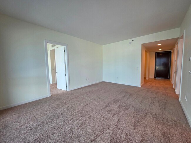 Foto del edificio - Fantastice High Rise with Full City Views!