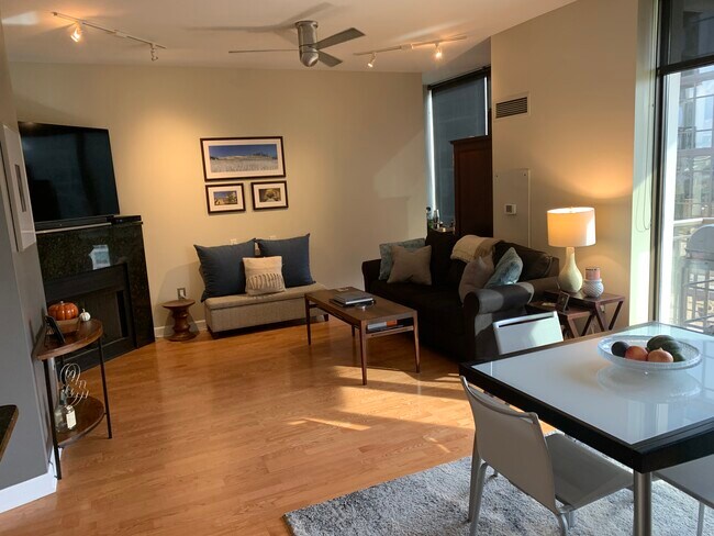 Foto del edificio - 233 E 13th St