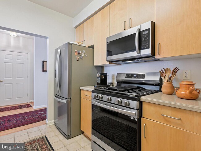 Foto del edificio - 1851 Stratford Park Pl