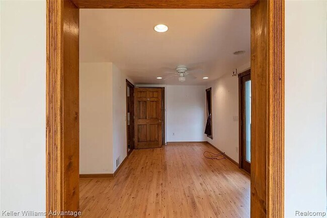 Foto del edificio - 44680 Bemis Rd