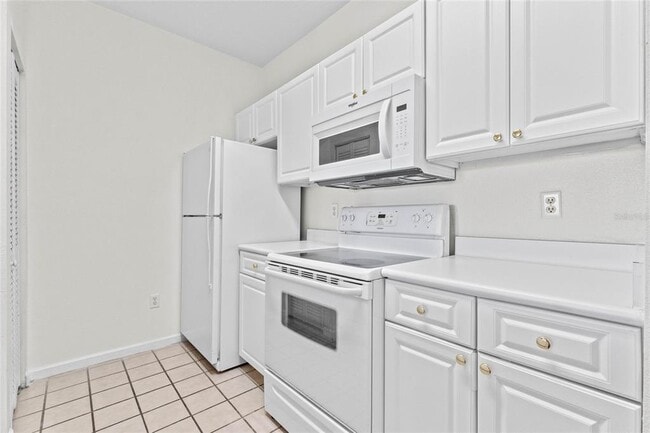 Building Photo - 14341 Fredricksburg Dr