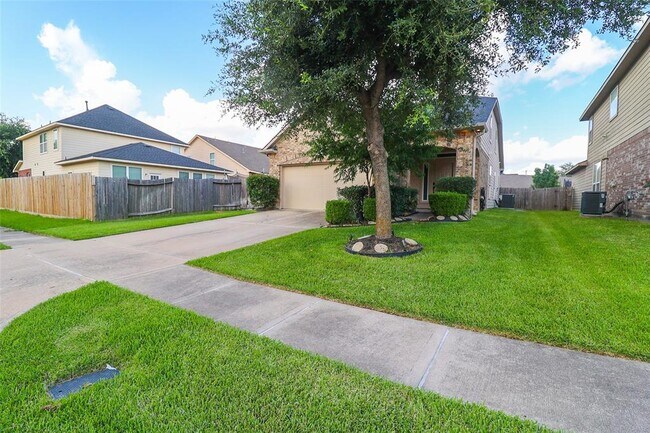 Foto del edificio - 7438 Tonsley Springs Dr