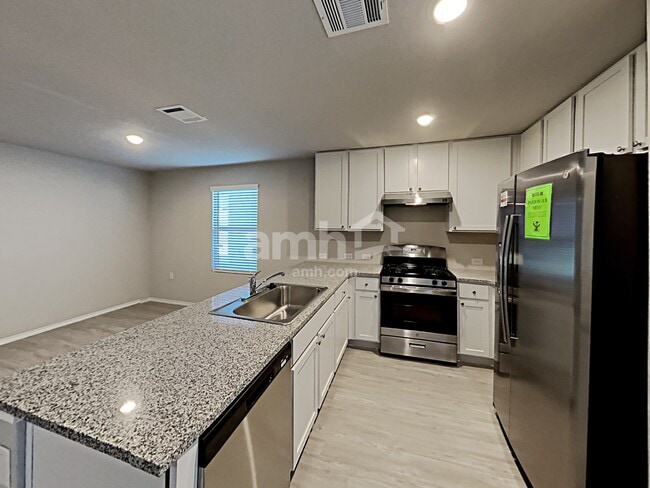 Building Photo - 7330 Rosada Way