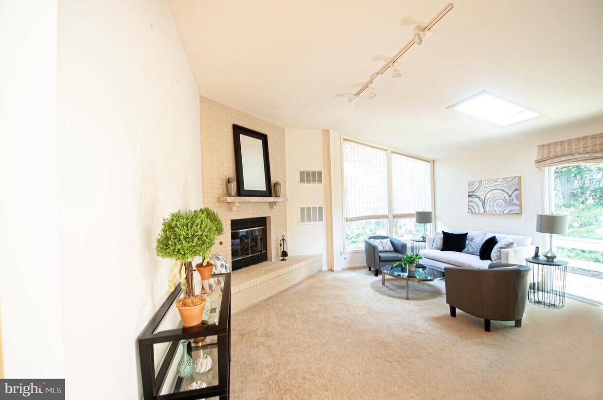 7121 Marine Dr, Alexandria, VA 22307 House Rental in Alexandria, VA