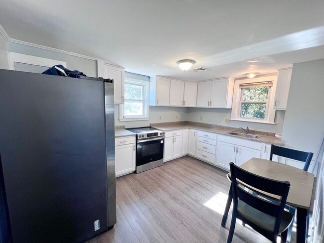 Building Photo - 1 Kurts Pl