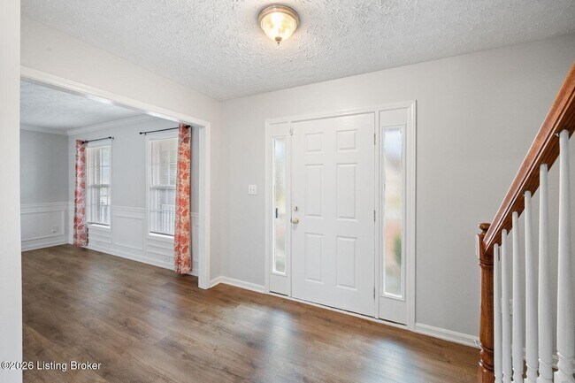 Foto del edificio - 10945 Symington Cir