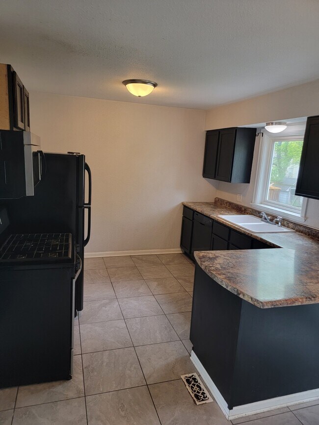 Kitchen - 1903 21st St