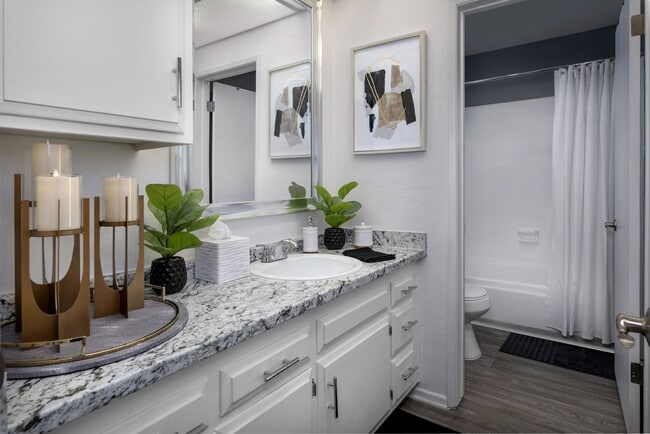 Building Photo - On 7th Apartment Homes