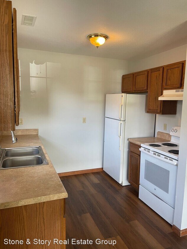 Primary Photo - 3 br, 2.5 bath House - 3717 SW Moundview CT
