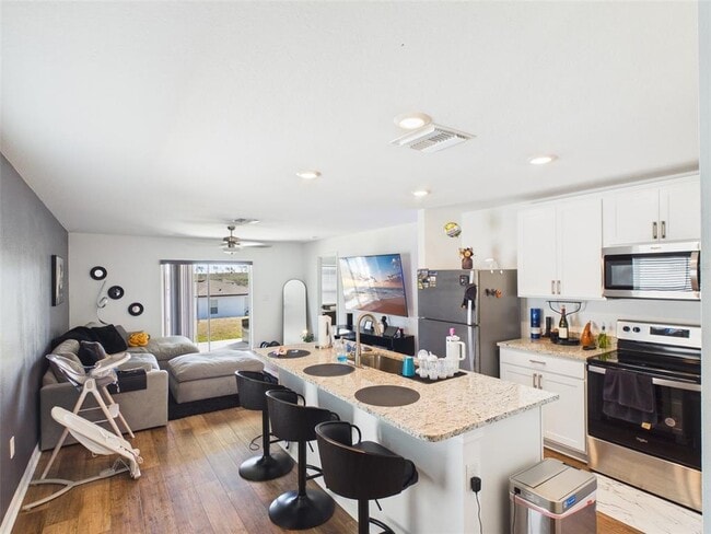 Building Photo - 5194 Sailor Rd