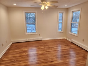 Building Photo - 77 Carmine St