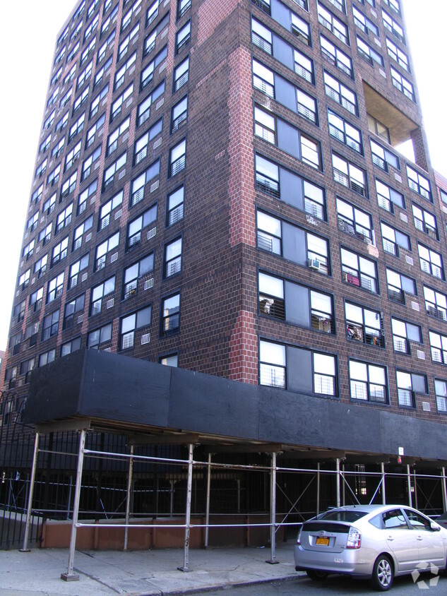 Foto del edificio - Twin Parks Apartments