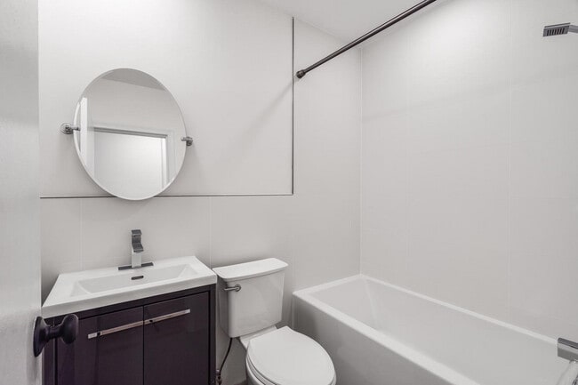 Building Photo - 80 Speers