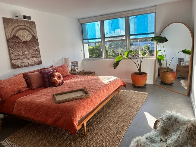 Foto del edificio - 16565 NE 26th Ave