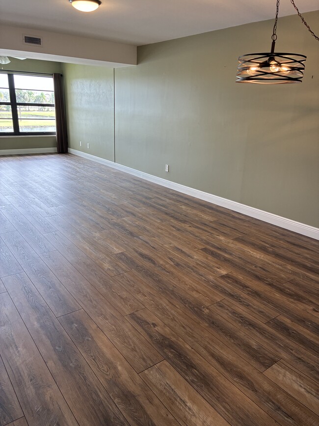 Foto del edificio - 31 Plantation Dr