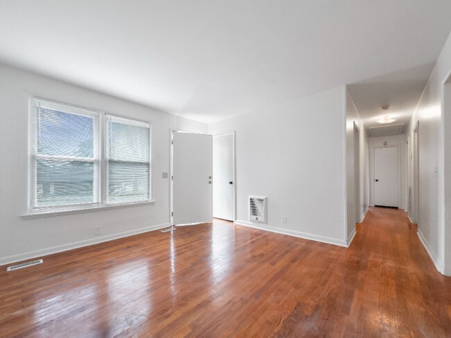 Foto del edificio - 440 S Plymouth Rd NW