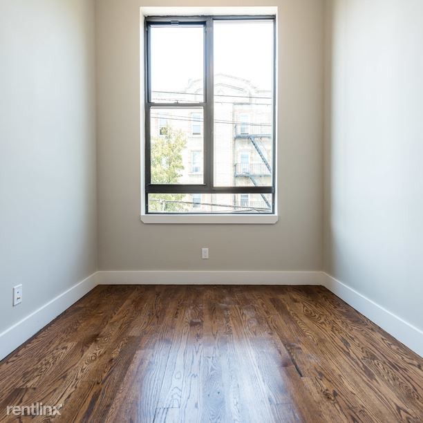 Foto principal - 6807 Forest Ave