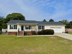 Building Photo - 228 Northview Dr