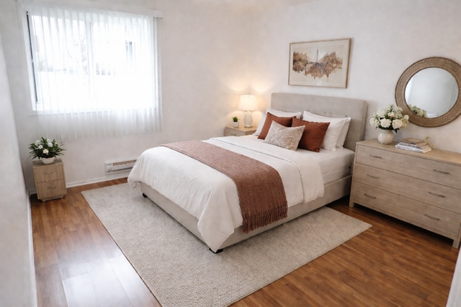 Building Photo - 1331 E Ports O Call Dr