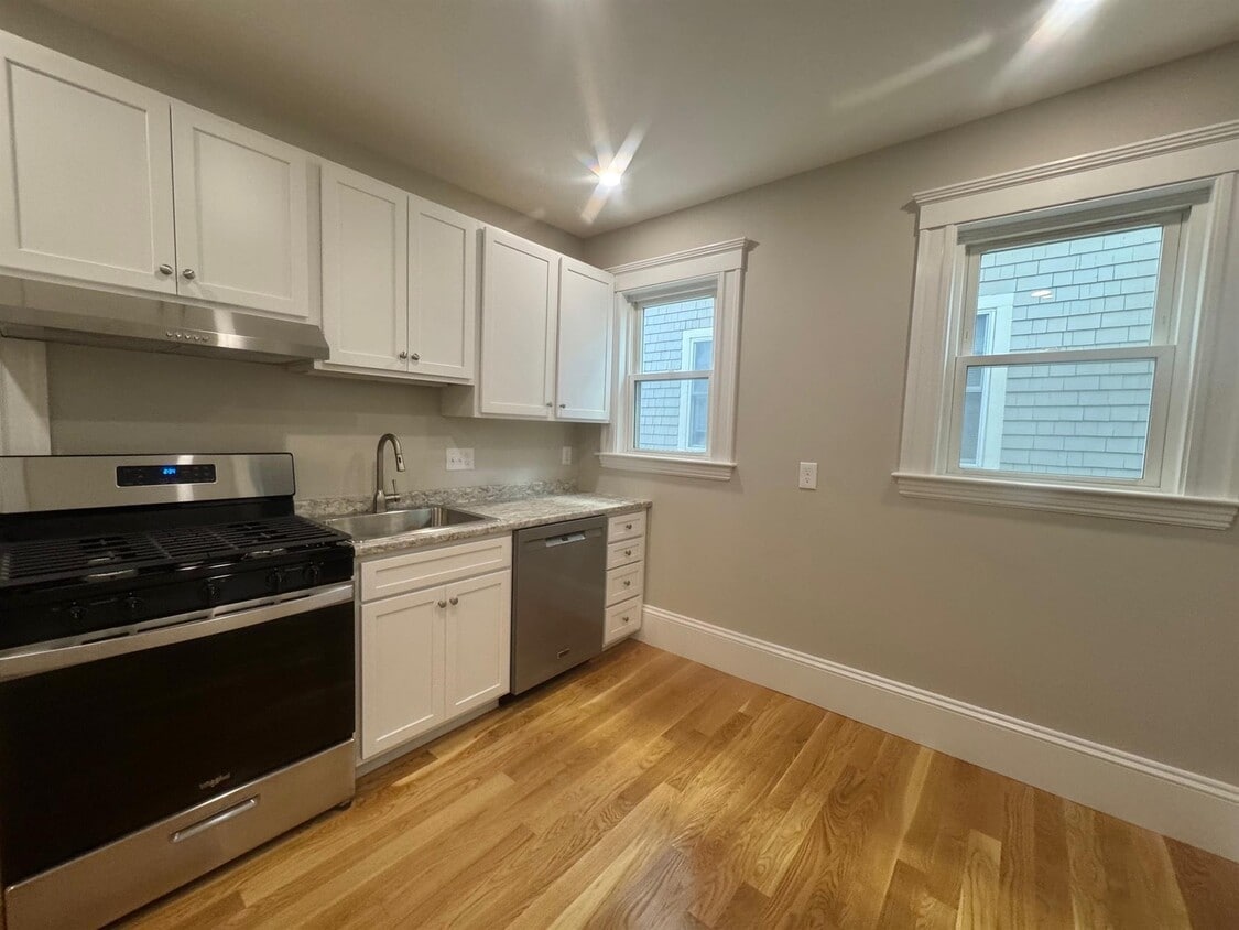 Foto principal - 11 Belmont Sq