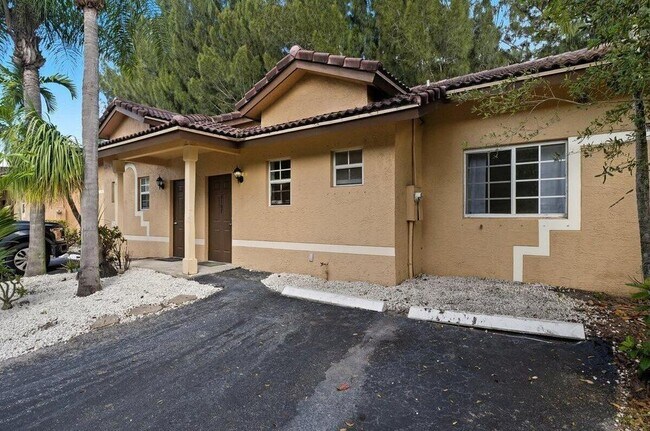 Foto del edificio - 6249 Garden Ct