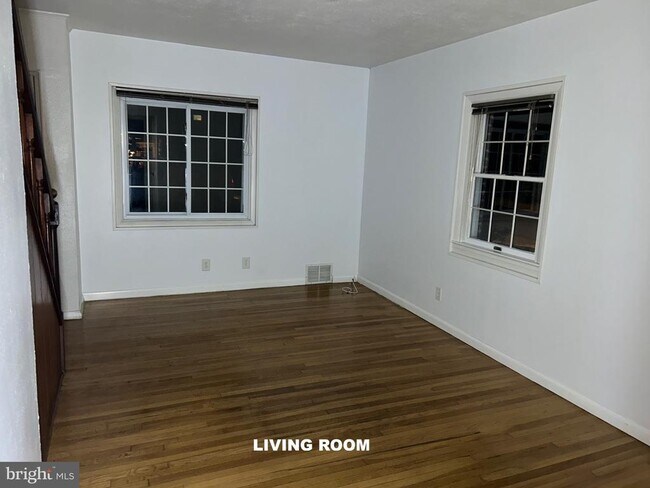Foto del edificio - 955 Terrace Ln