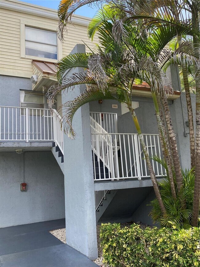 Foto del edificio - 4600 SW 67th Ave