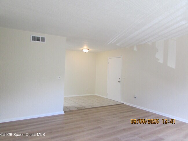 Building Photo - 2190 Forest Knoll Dr NE
