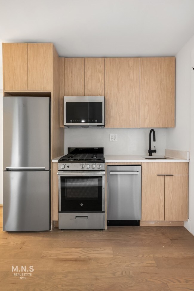 Foto del edificio - 267 West 15th Street