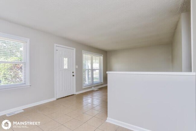 Foto del edificio - 23 JAMESTOWN DR, ST PETERS, MO 63376