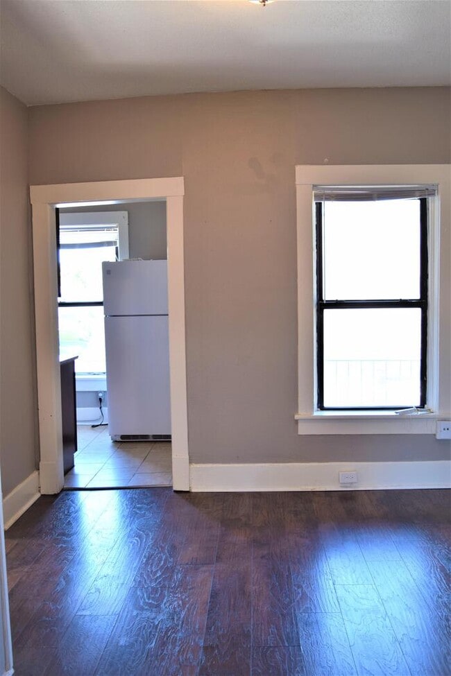 Building Photo - 240 S Quincy Ave