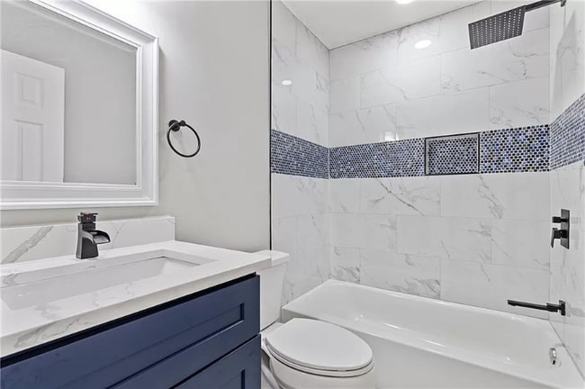 Building Photo - 5930 Sierra Dr NW