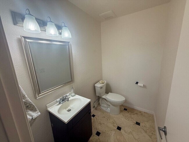 Foto del edificio - Welcome to your ideal rental in West Redla...