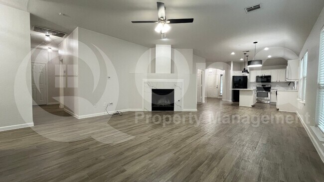 Foto del edificio - 1509 Lacewing Dr