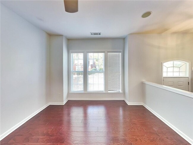 Building Photo - 2279 Millhaven St SE
