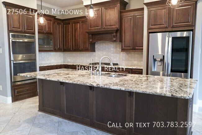 Foto del edificio - 27506 Llano Meadows Ln