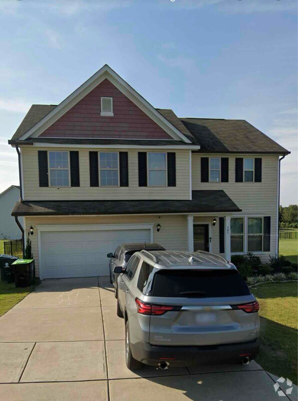 Apartments with Garages in Zebulon, NC 13 Rentals