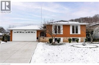 Building Photo - 417 Quigley Rd